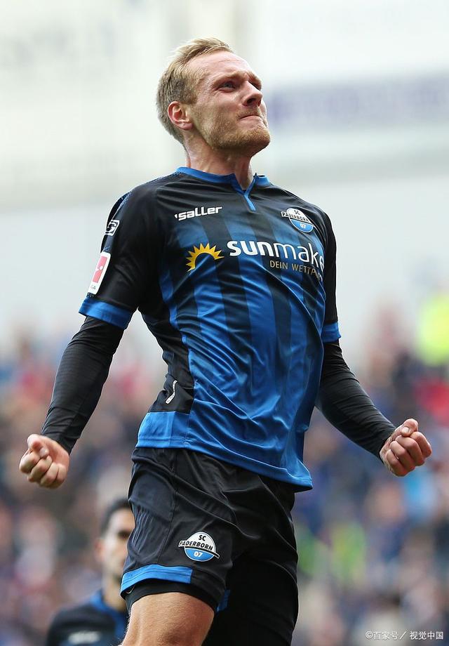 沙尔克04客场告捷,全队发挥出色获得胜利的简单介绍 沙尔克04客场告捷,全队发挥出色获得胜利的简单介绍