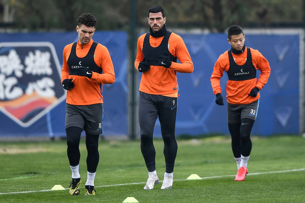 南南球队实现突破，意气风发