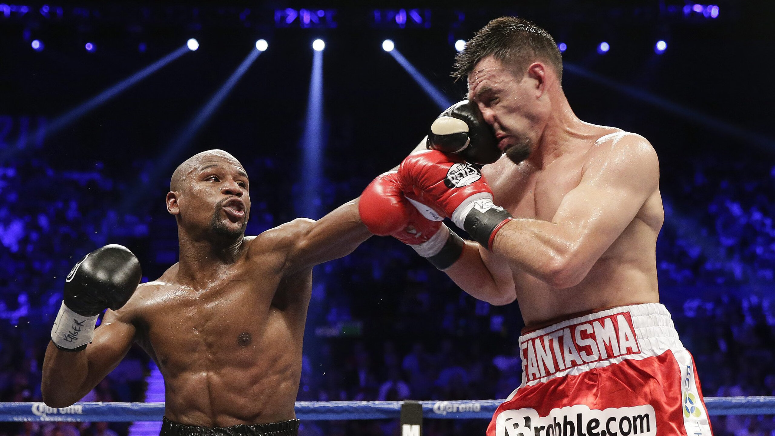 维斯塔潘绝地反击点燃赛场，威廉姆斯惊险终结红牛统治